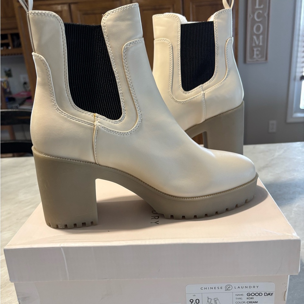 Chinese Laundry Cream Chelsea Platform Booties with Black Elastic Panels